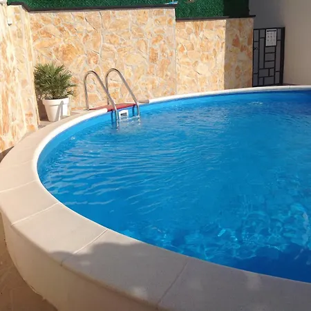 Blue Eye With Private Pool Apartment