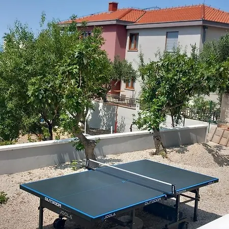 Blue Eye With Private Pool * 마카르스카